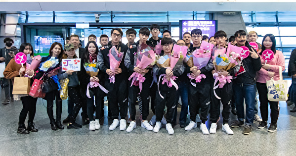 《Garena 传说对决》J Team 总决赛直落四 为 GCS 赛区再次夺下 2018 AIC 总冠军