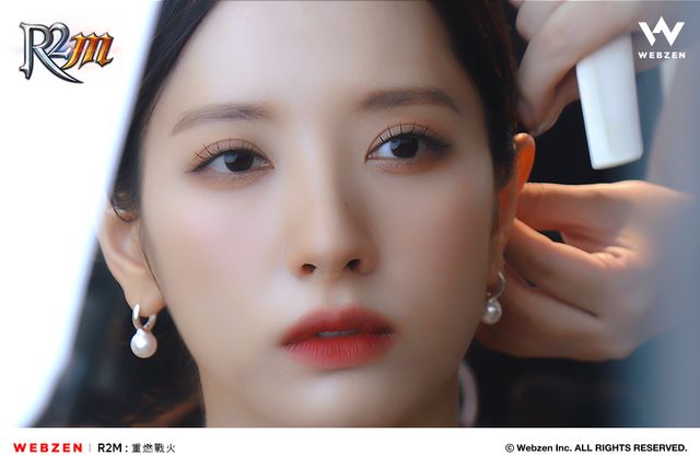 《R2M：重燃戰火》公開宇宙少女 BONA 廣告拍攝現場影片《R2 Mobile》