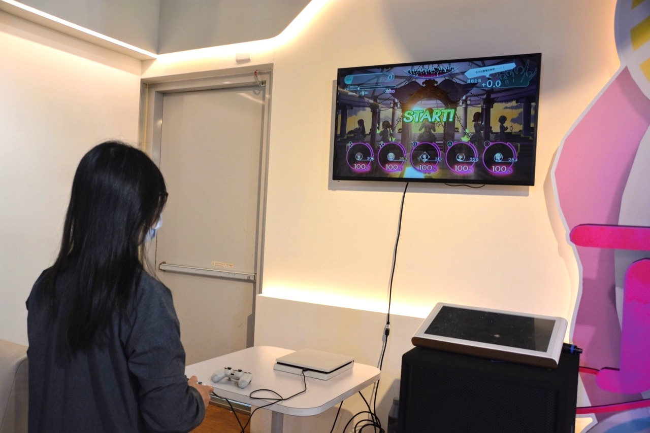 現場設有名片交換區與試玩區,歡迎各位製作人們前來交流 image