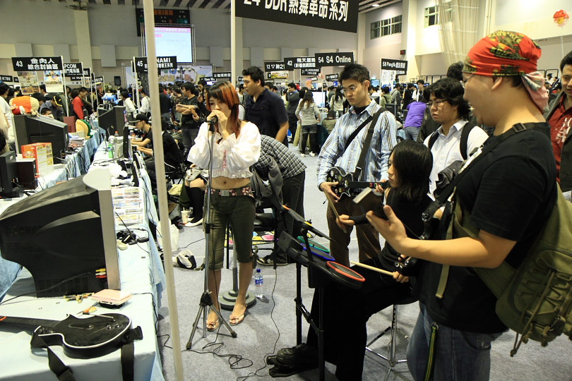 去年「搖滾樂團」攤位