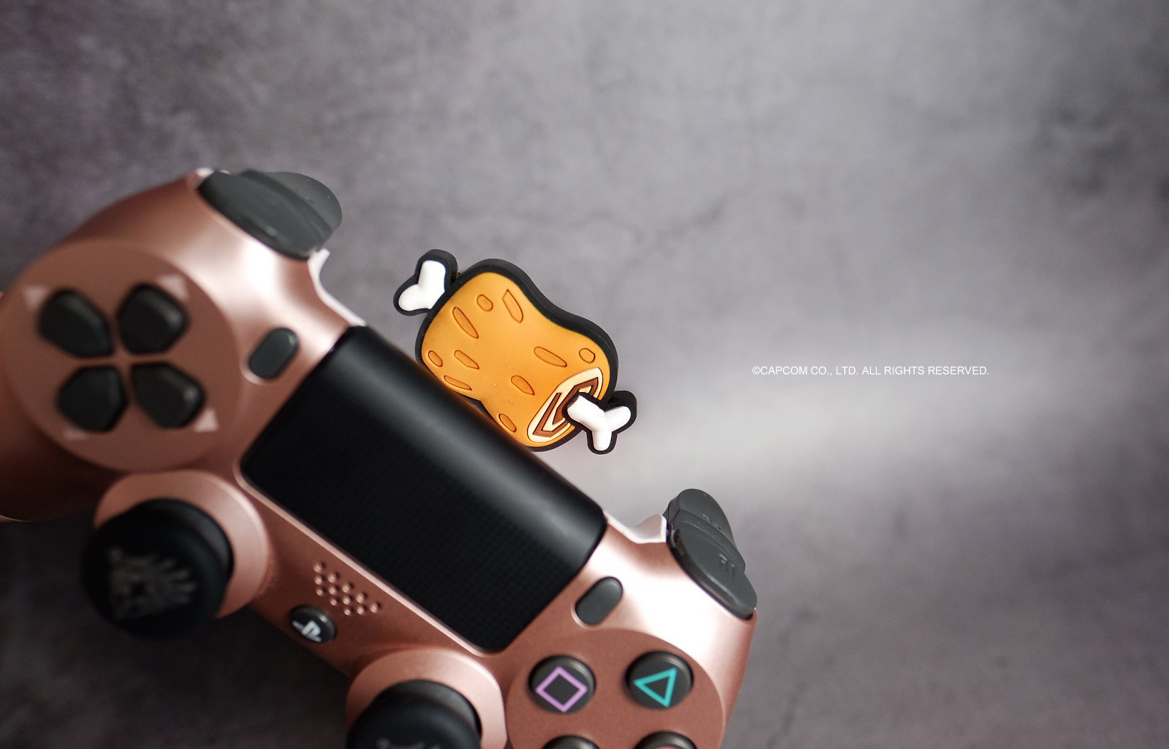 商品實物示意圖(實際商品不包含 PS4 Dualshock 4 原廠手把) image