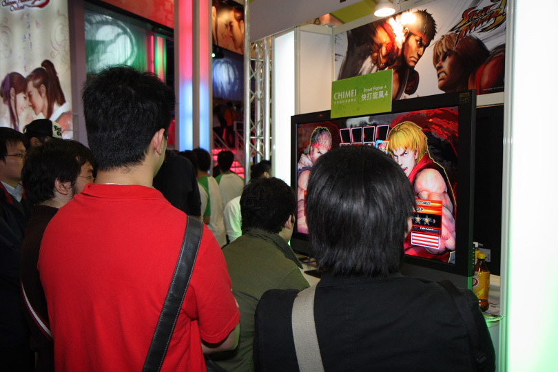 火紅的《快打旋風 4》