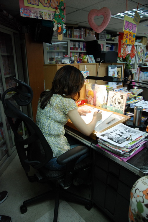 據說是編輯部裡價值最高的椅子