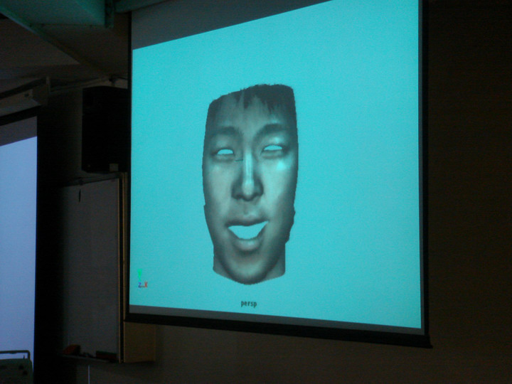 小澤以前嘗試製作的臉部動態捕捉實驗