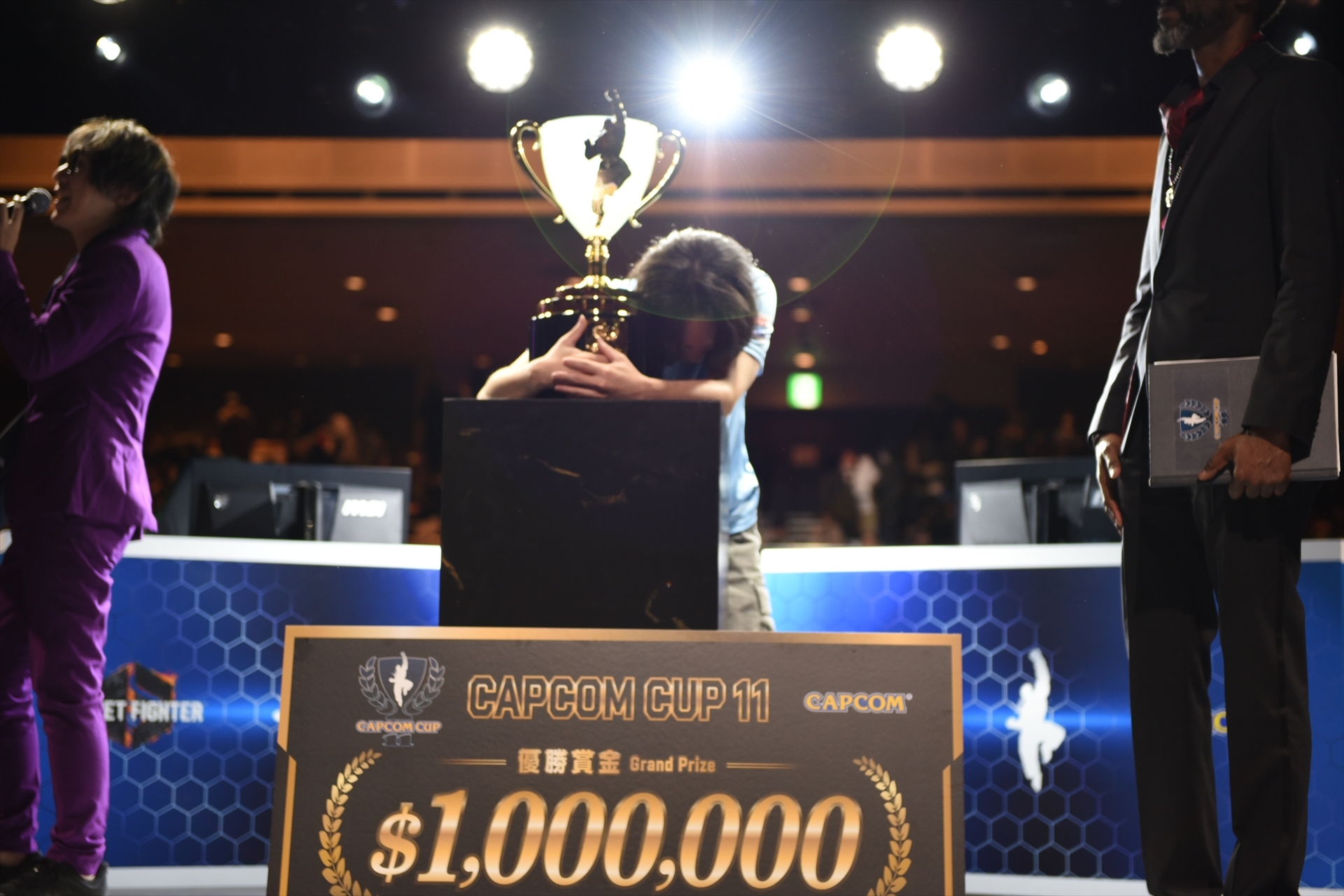 直擊「CAPCOM CUP 11」總決賽日本職業玩家擊倒來自智利的新星登上世界