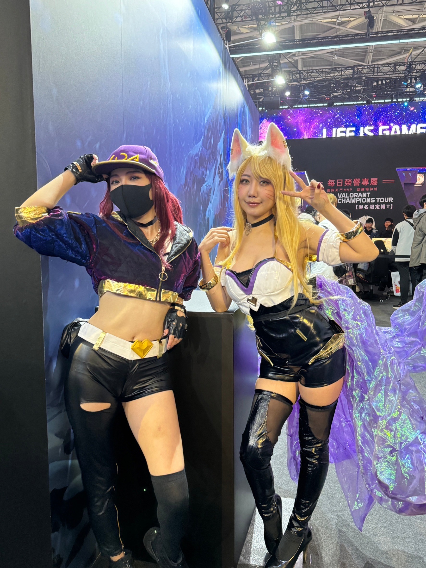 台灣大哥大首度參與台北電玩展,一次展出《英雄聯盟》、《英雄聯盟:聯盟戰棋》、《特戰英豪》、《英雄聯盟:激鬥峽谷》、《符文大地傳說》5 款 Riot Games 遊戲 image