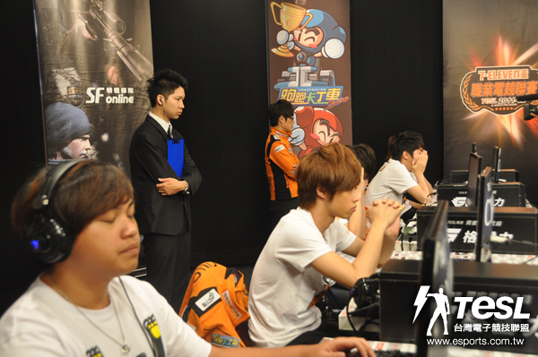 再度以7:1的大幅度比數吞下敗仗,橘子熊SF團隊依舊無法擺脫連敗的陰影