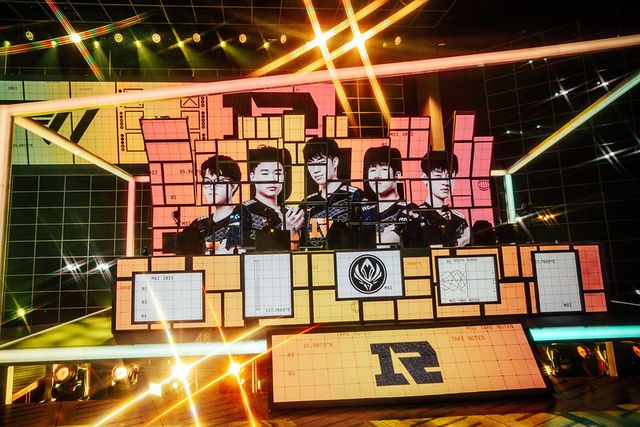 《英雄聯盟》2022 季中邀請賽 RNG 3：2 擊敗 T1  RNG 成為首支 MSI 三冠王隊伍《League of Legends》