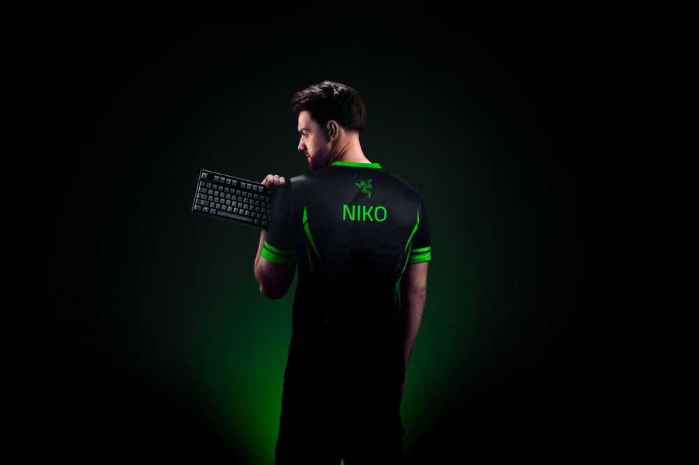 Razer 推出 Huntsman V3 Pro 8KHz 新系列鍵盤 《絕對武力》選手 NiKo 參與設計 - 巴哈姆特
