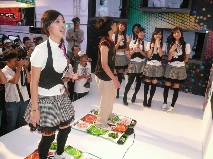 與現場玩家進行 PK