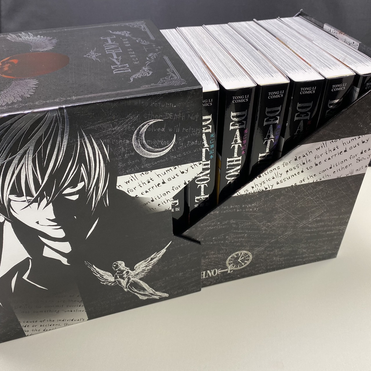 《死亡筆記本》 15 周年紀念在台推出漫畫愛藏版《DEATH NOTE》 - 巴哈姆特 - How Many Death Note Books Are There