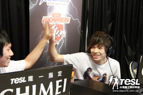 「小天王」歐文(余弘安)下半場回神,橘子熊完全不給樂陞鋼鐵人復仇的機會,直落2拿下勝利