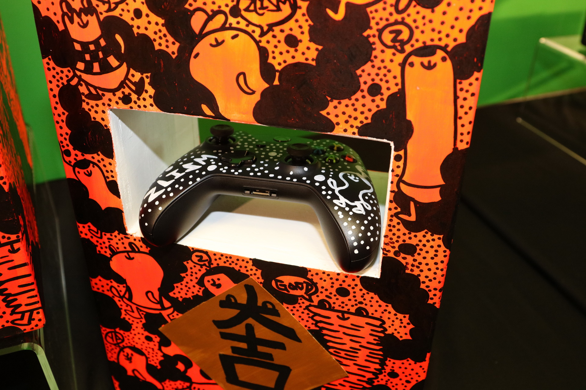 微軟透露 2016 年預定發行遊戲 邀請亞洲華人設計師打造 Xbox One 猴年主題機 - 巴哈姆特