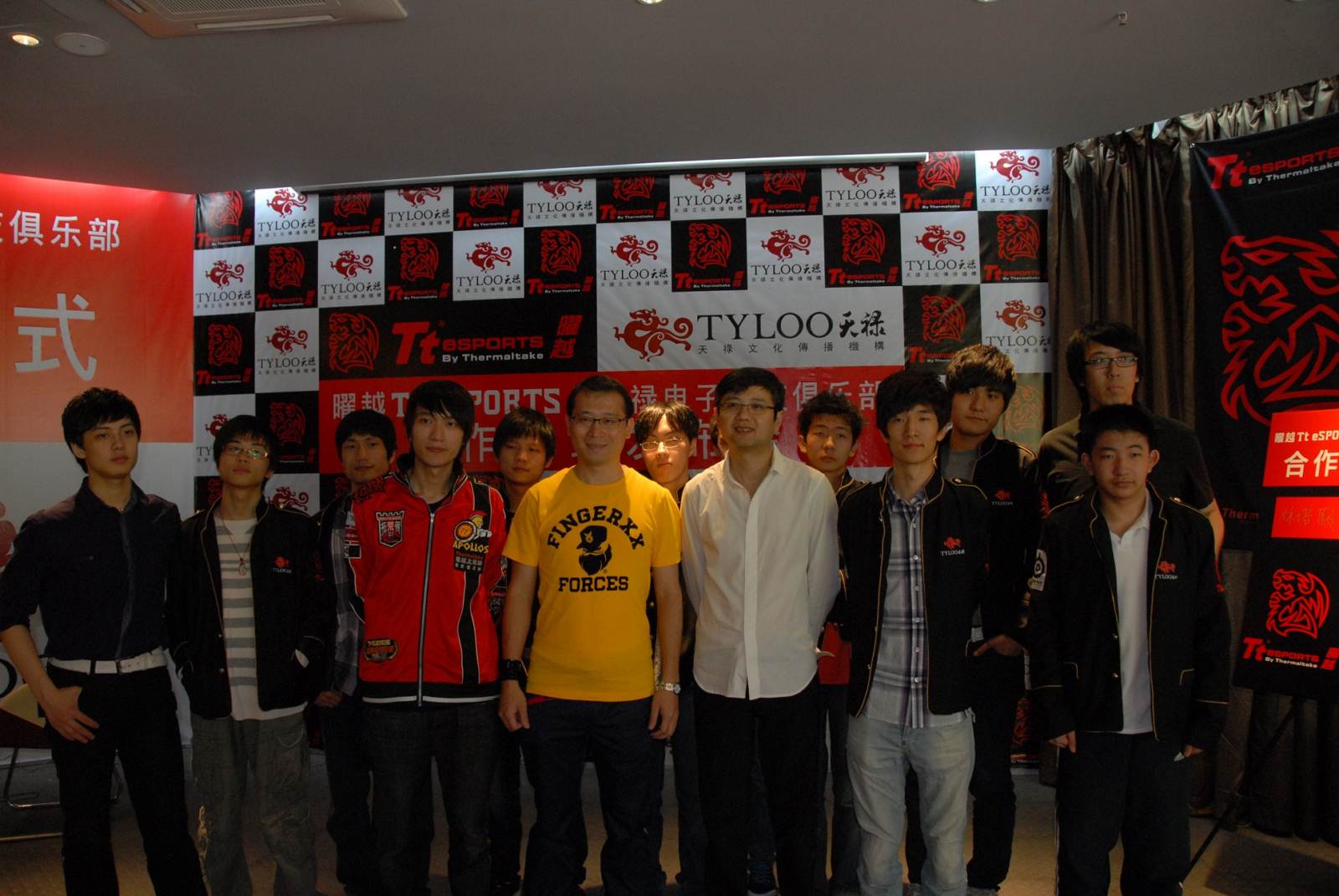 曜越Tt eSPORTS正式贊助天祿電子競技俱樂部_互贈戰服宣告合作