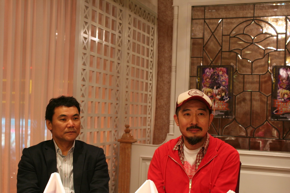 5pb.行銷事業部 梅本昭仁(左)總製作人 市川和弘(右)