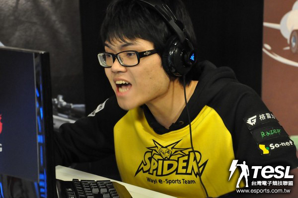 暴氣的「吐司超人」Sam(鄭明宏)絕對是阿波羅眾神必須克服的一道高牆