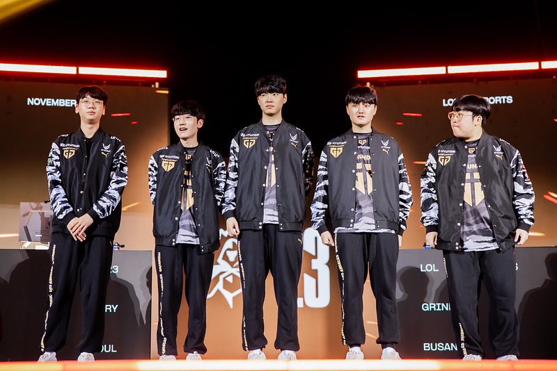 LCK 今日獲勝的兩戰隊 T1、GEN 明日將上演內戰(照片來源:Riot Games) image