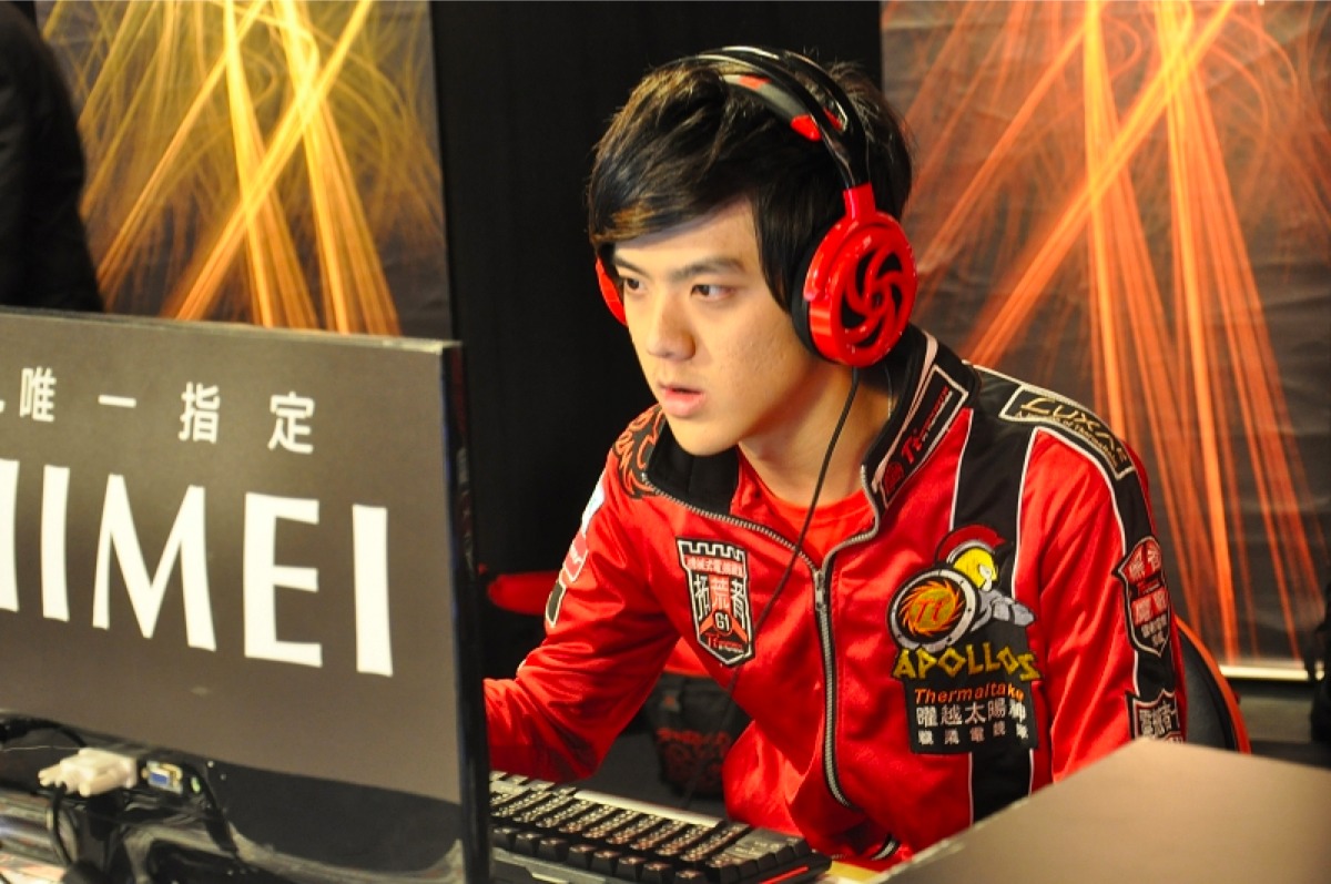 沉睡多場比賽的「呂布」Hermes(黃遠康)終於覺醒,下半場連續搶下多張首位