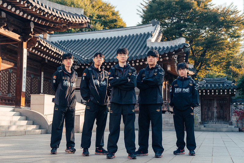 LCK 今日獲勝的兩戰隊 T1、GEN 明日將上演內戰(照片來源:Riot Games) image