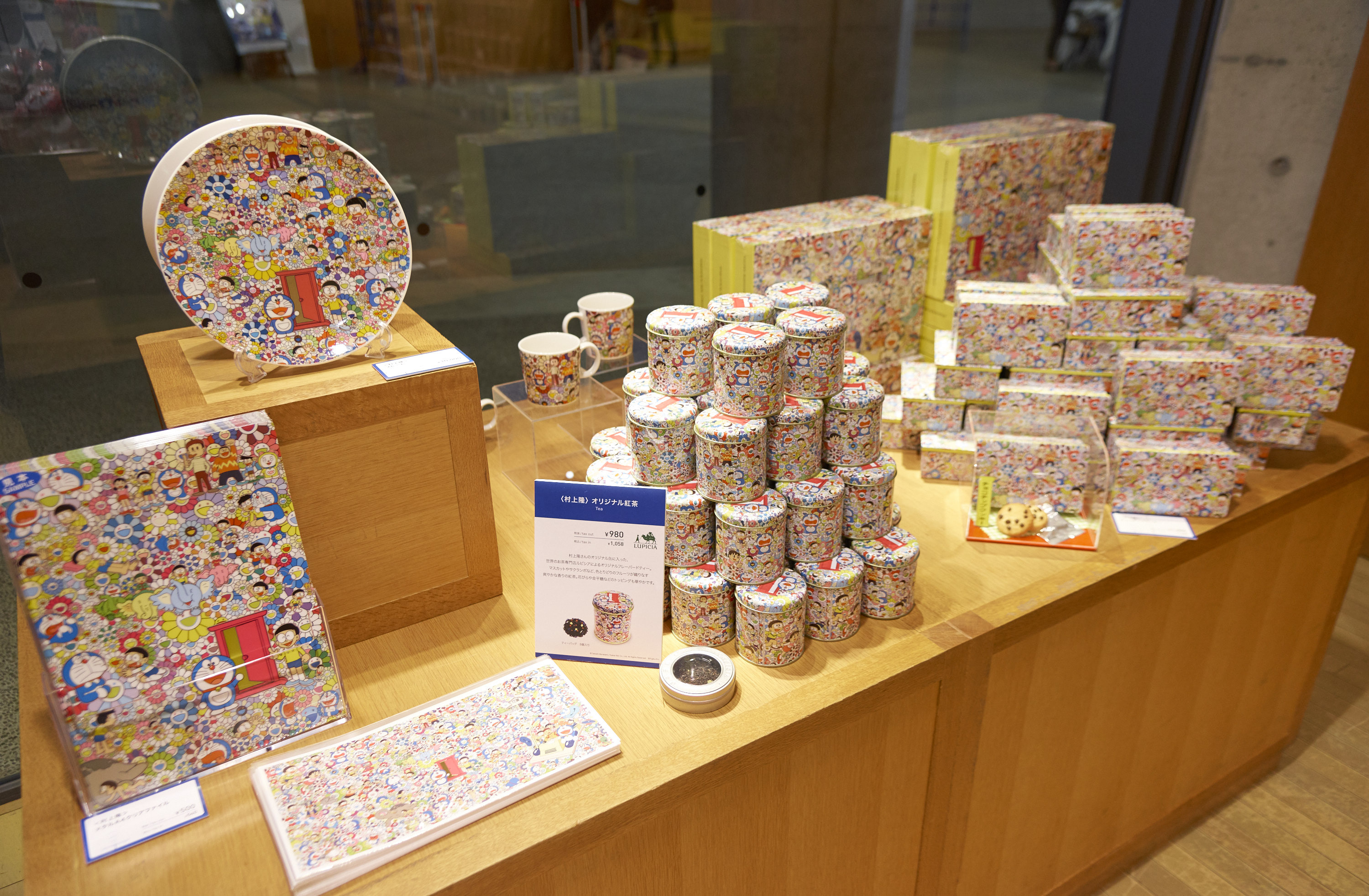 藝術家作品限定周邊。(大阪展出實況,以台北展現場銷售為準。圖:聯合數位文創提供) image