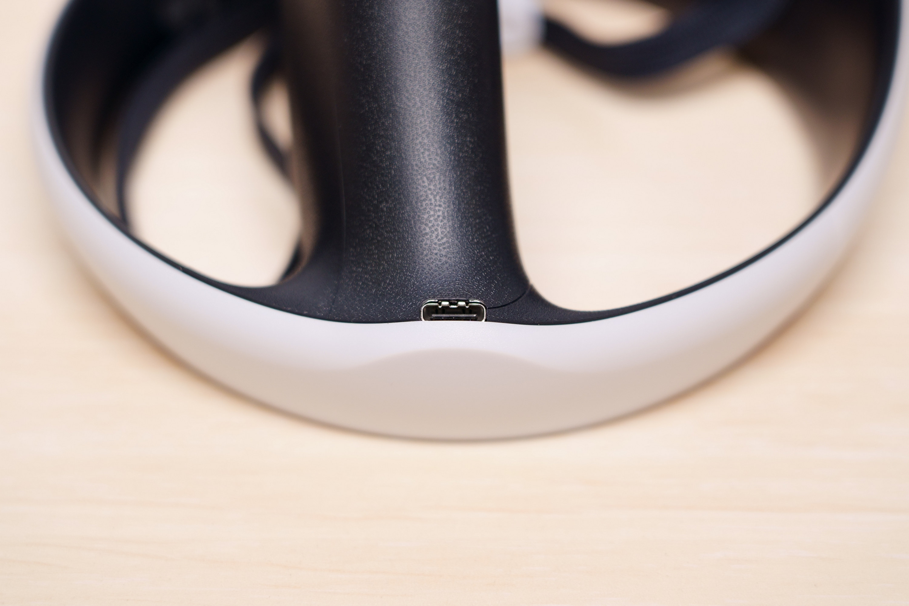 PS5 新一代虚拟实境装置 PlayStation VR2 初步开箱报导 一窥更洗链简约的造型设计插图34
