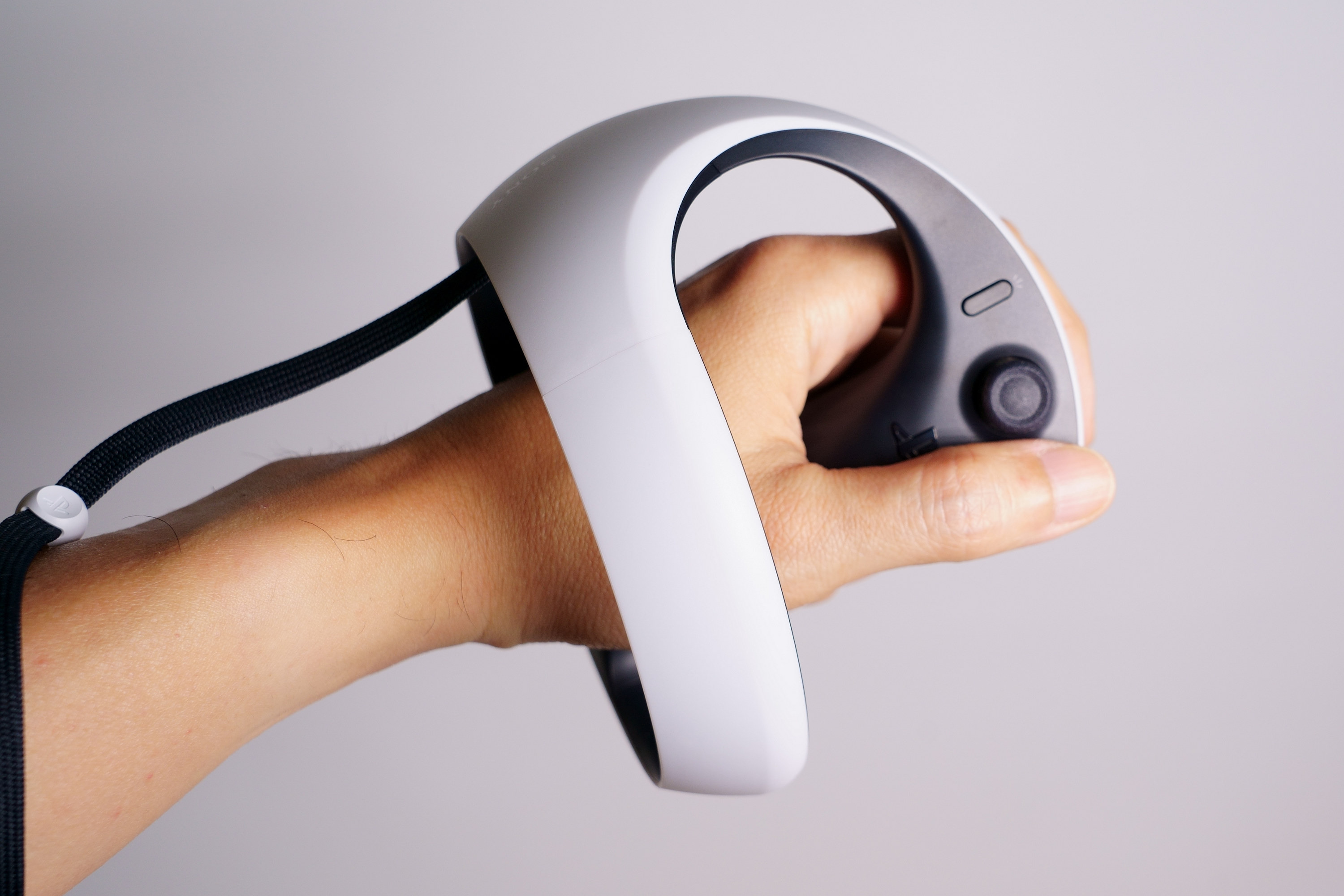 PS5 新一代虚拟实境装置 PlayStation VR2 初步开箱报导 一窥更洗链简约的造型设计插图40