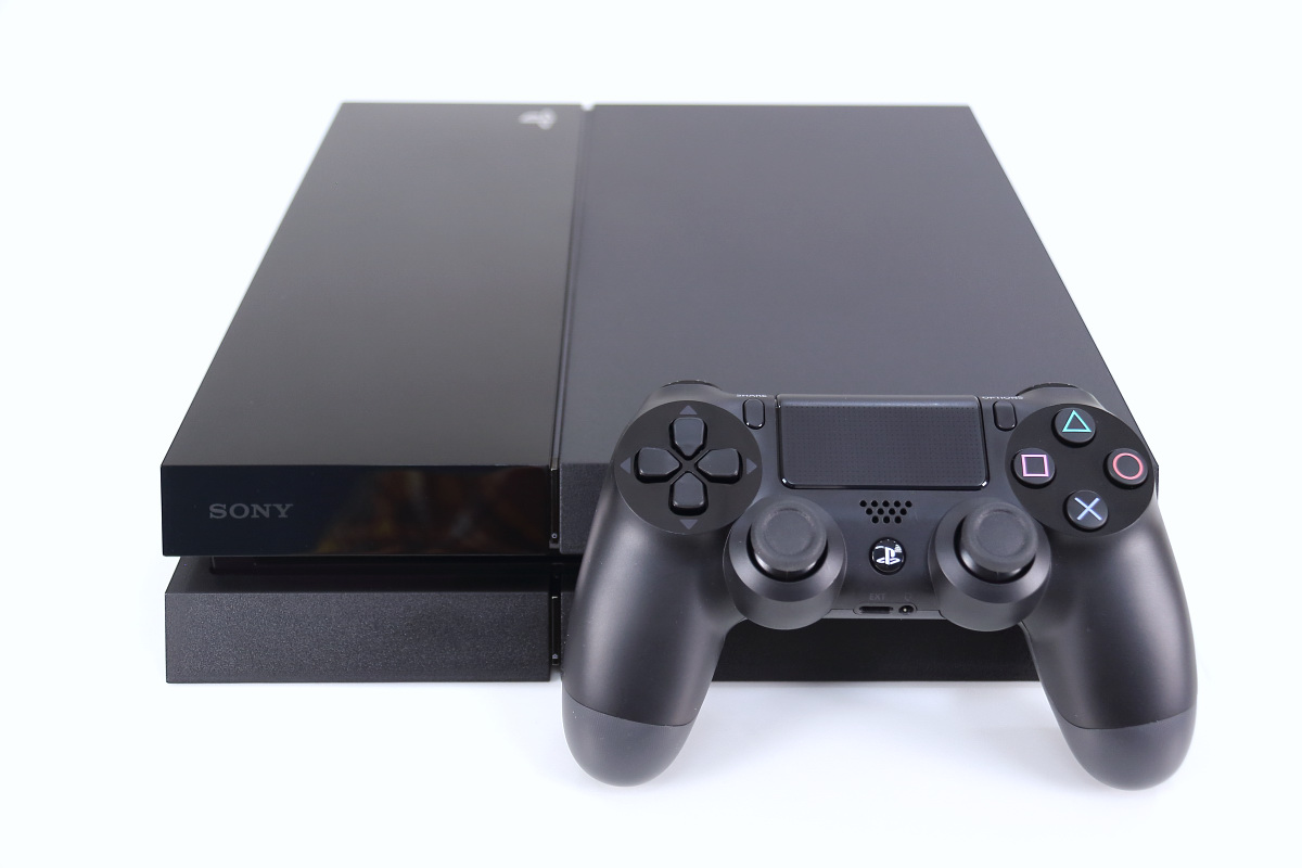 PS4 主機第一手開箱報導融合設計感與機能性的洗鍊造型- 巴哈姆特