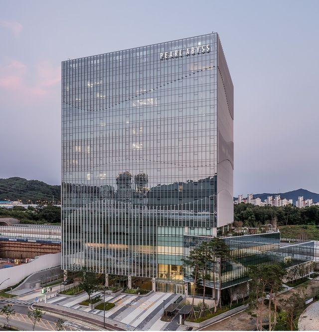 《黑色沙漠》珍艾碧絲宣布啟用地下 5 層、地上 15 層全新辦公大樓 HOME ONE《Black Desert》