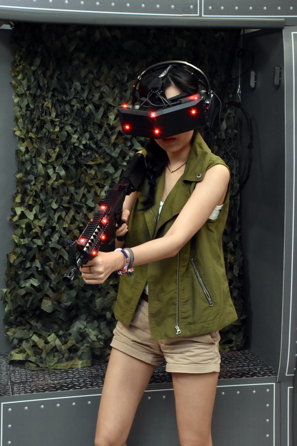 宏星正式在台引進虛擬實境裝置 StarVR 結合 210 度水平視野搶攻遊樂場市場 - 巴哈姆特