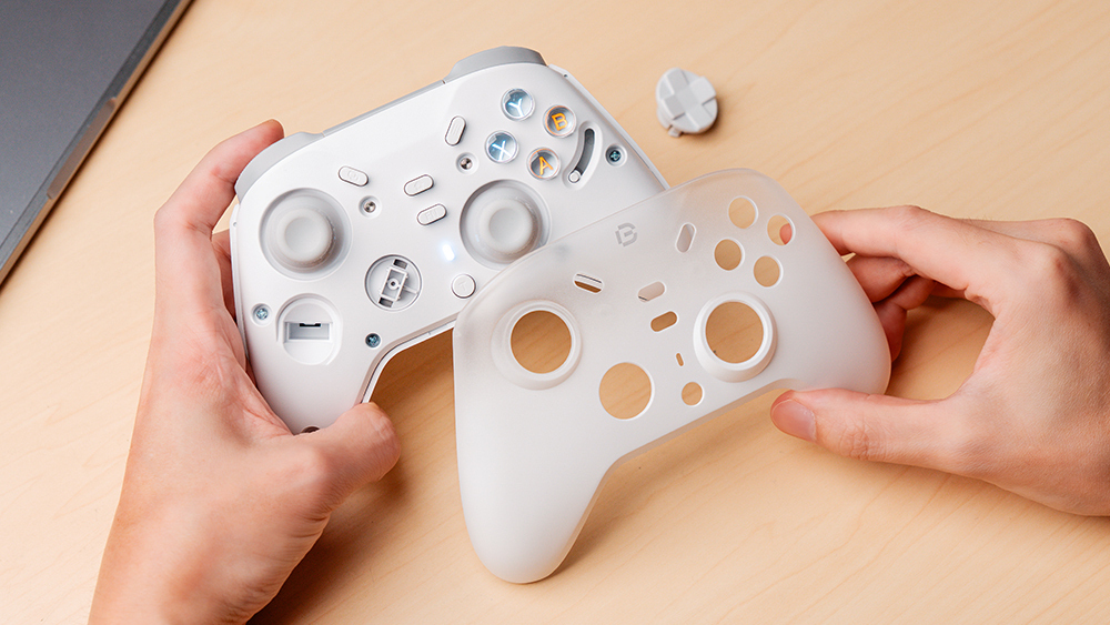 Bteam 推出 Specter 沛影无线游戏手把 采 QuickSwap 独家设计