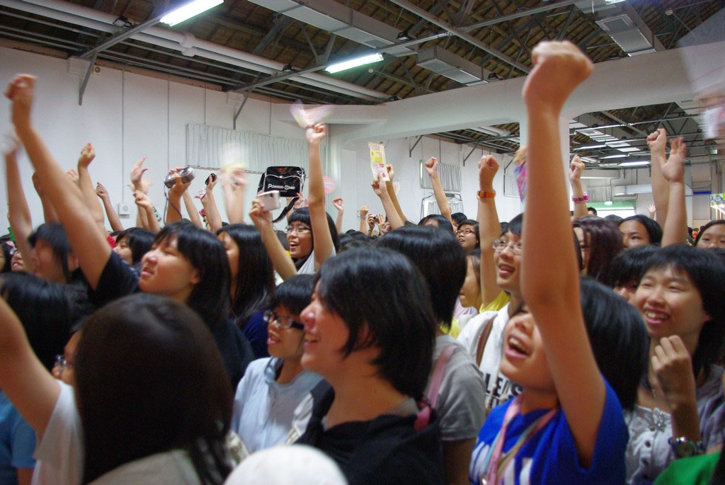 熱情的讀者們搶著回答問題