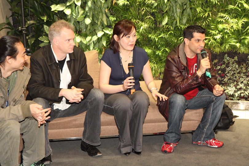 Tommy 與 Jack 接受媒體訪問