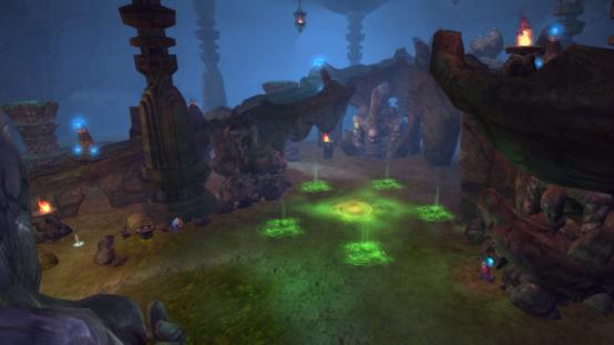 巨人-亙古粗曠的巨岩洞穴