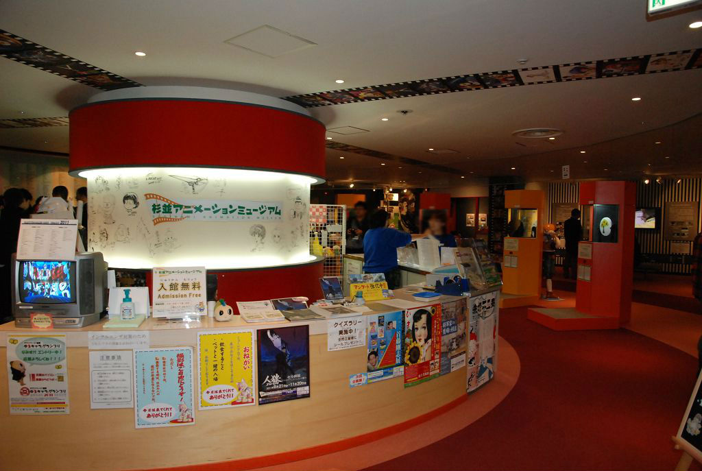 坐電梯到了三樓之後的展覽區大廳