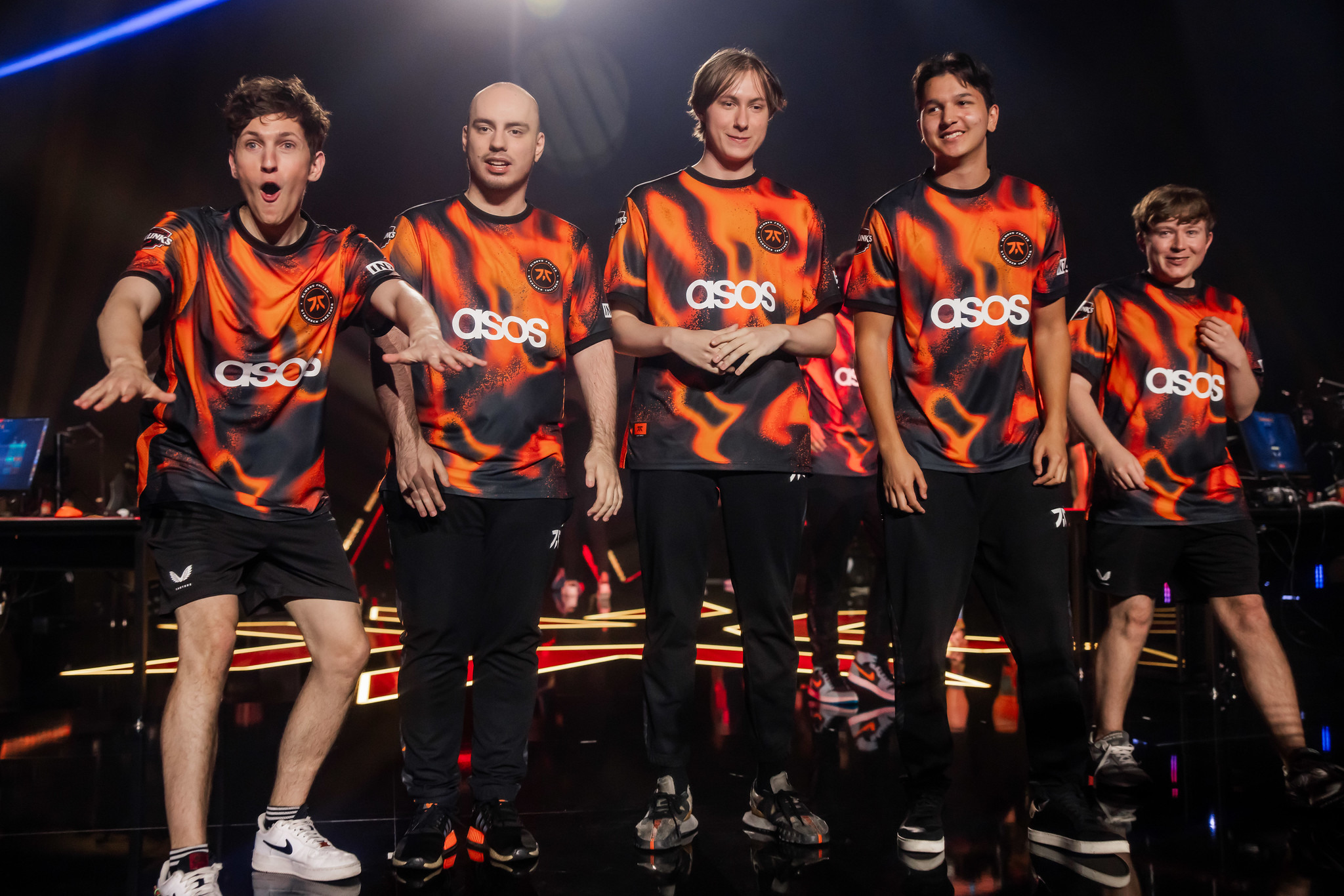 FNC 與 LOUD(照片取自 Riot 官方相簿) image