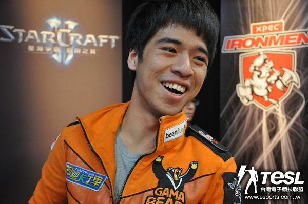 Slam(劉彥呈)對於蟲族的理解突飛猛進,也是橘子熊在登上王座的功臣之一