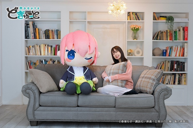 五等分的新娘》推出超特大布偶一花、二乃以及三玖將自4 月起展開預約