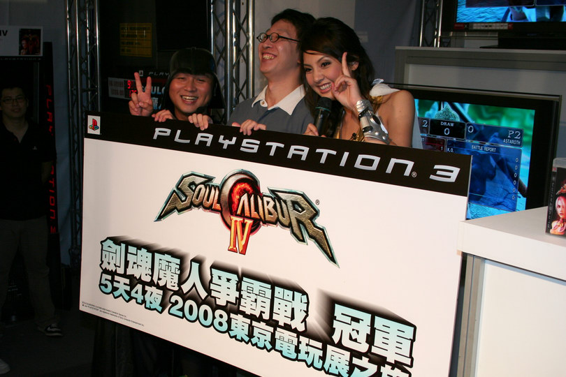 冠軍趙子漢樂不可支