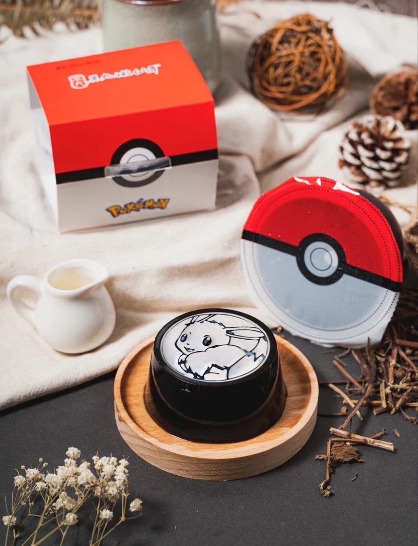 倒上奶油球就會浮現出寶可夢圖案 image