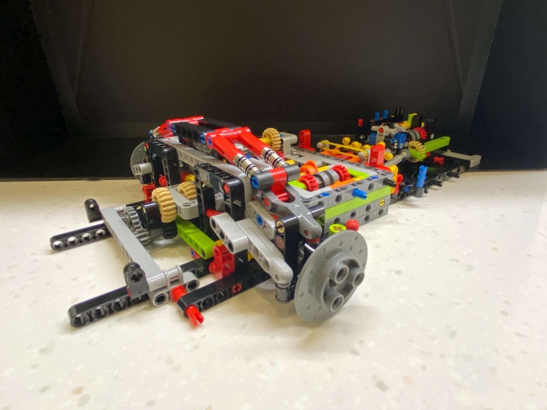 開箱】LEGO 科技系列42115 藍寶堅尼Sián FKP 37 開箱Part II
