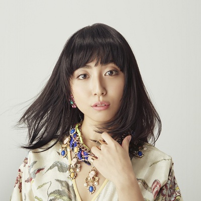 【歌手】MAAKIII - 從搖滾主唱轉型電波女歌手 - shps85120的創作 - 巴哈姆特