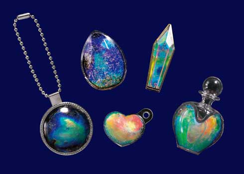 情報 自己製作的魔法寶石 隨著溫度變色的 極光吊飾 登場 Azraelcat的創作 巴哈姆特