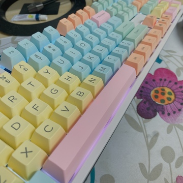 開箱 Ducky 棉花糖abs二色高球帽鍵帽 裝在one 2 White超級可以 Ab的創作 巴哈姆特