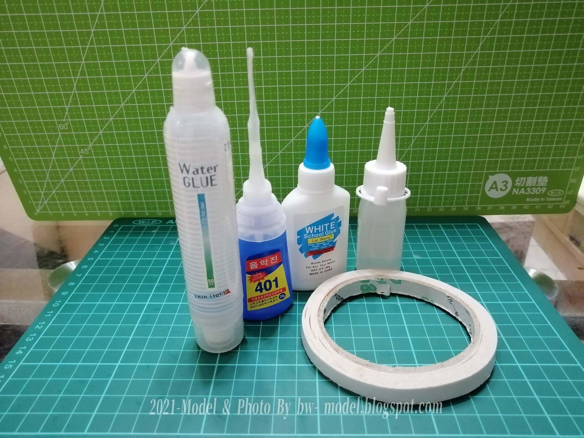 心得 紙模型工具及材料心得紙模的膠水膠水到底要買哪種啊 Bluewind3k的創作 巴哈姆特