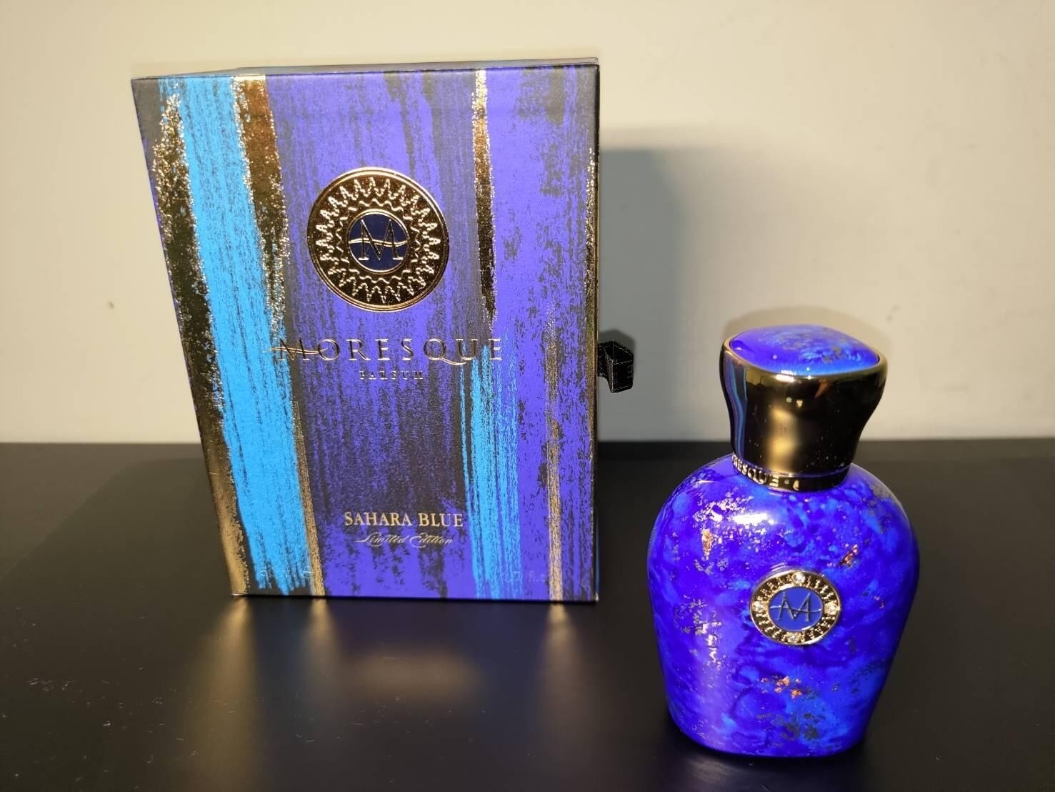 藍色是星河的顏色－Moresque Sahara Blue 薩哈拉湛藍 (香水開箱) - k23230506的創作 - 巴哈姆特