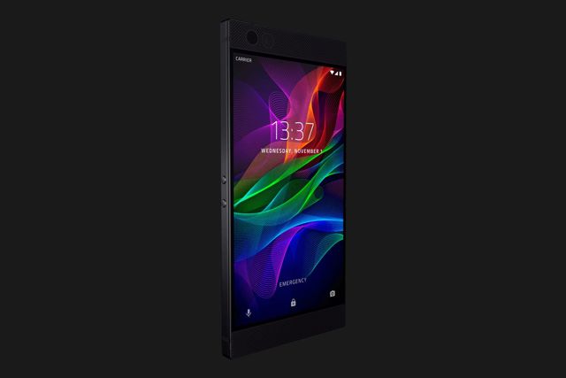 Razer 推出新產品 Razer Phone 瞄準手機遊戲重度玩家