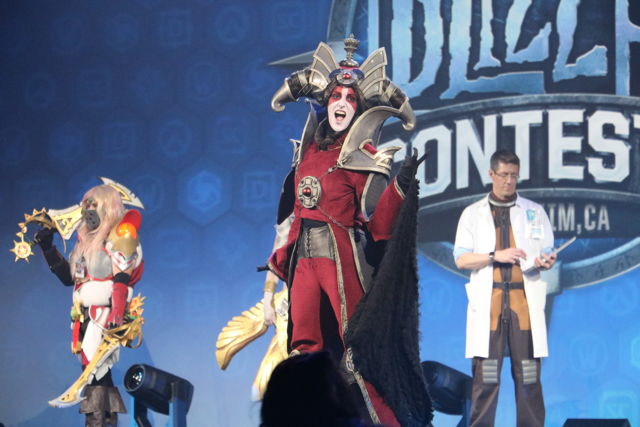 扮演《魔獸世界》豺狼人霍格的玩家奪 2017 BlizzCon Cosplay 大賽冠軍