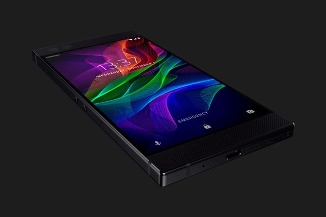 Razer 推出新產品 Razer Phone 瞄準手機遊戲重度玩家