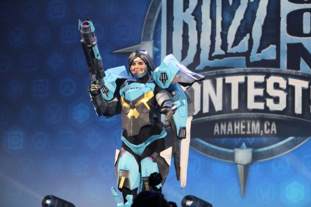 扮演《魔獸世界》豺狼人霍格的玩家奪 2017 BlizzCon Cosplay 大賽冠軍