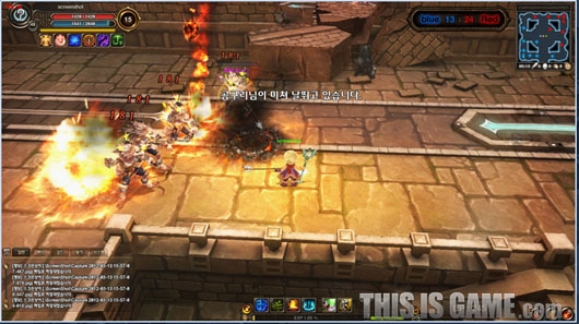 使用自己培養的人物,進行AOS方式的英雄戰場